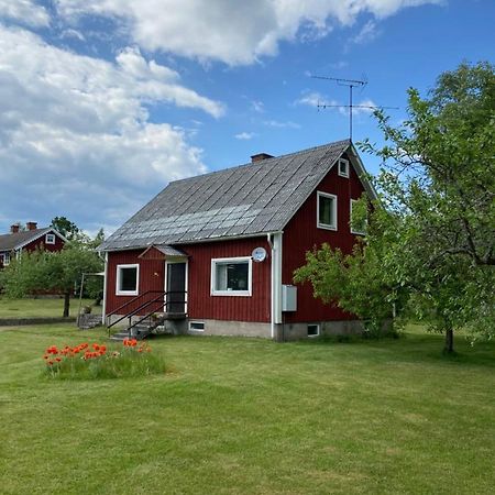 Hus Pa Landet I Soedra Kronoberg Älmeboda Exterior photo